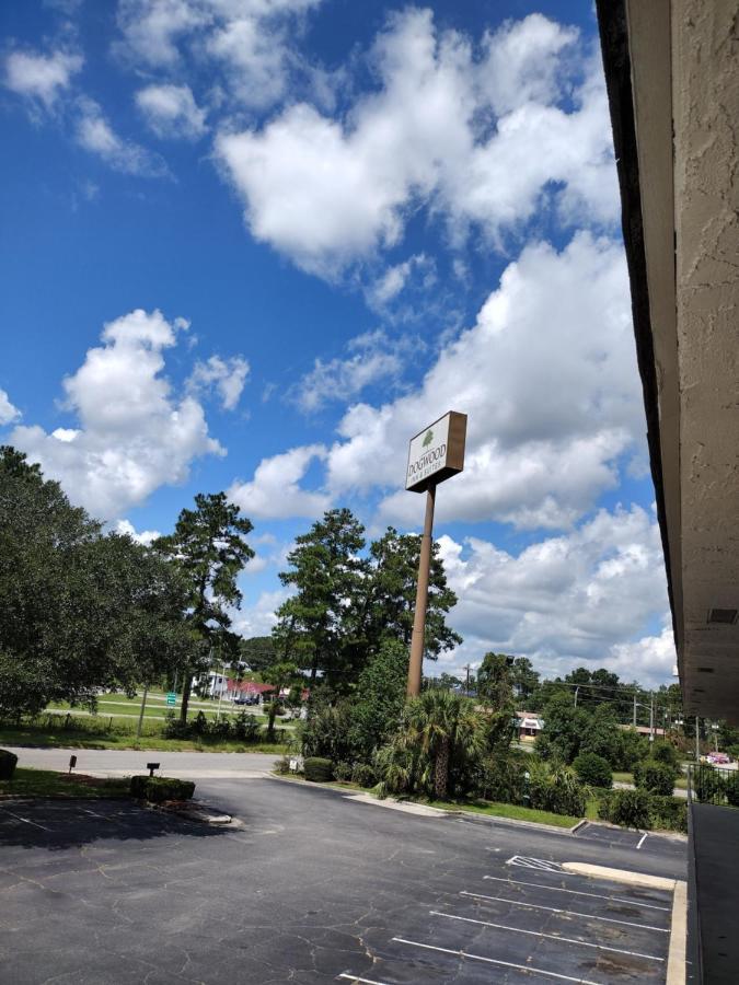 Fairbridge Inn & Suites Richmond Hill Exterior photo